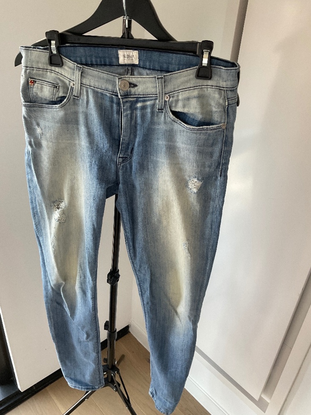 Hudson Distressed Jeans Size 30